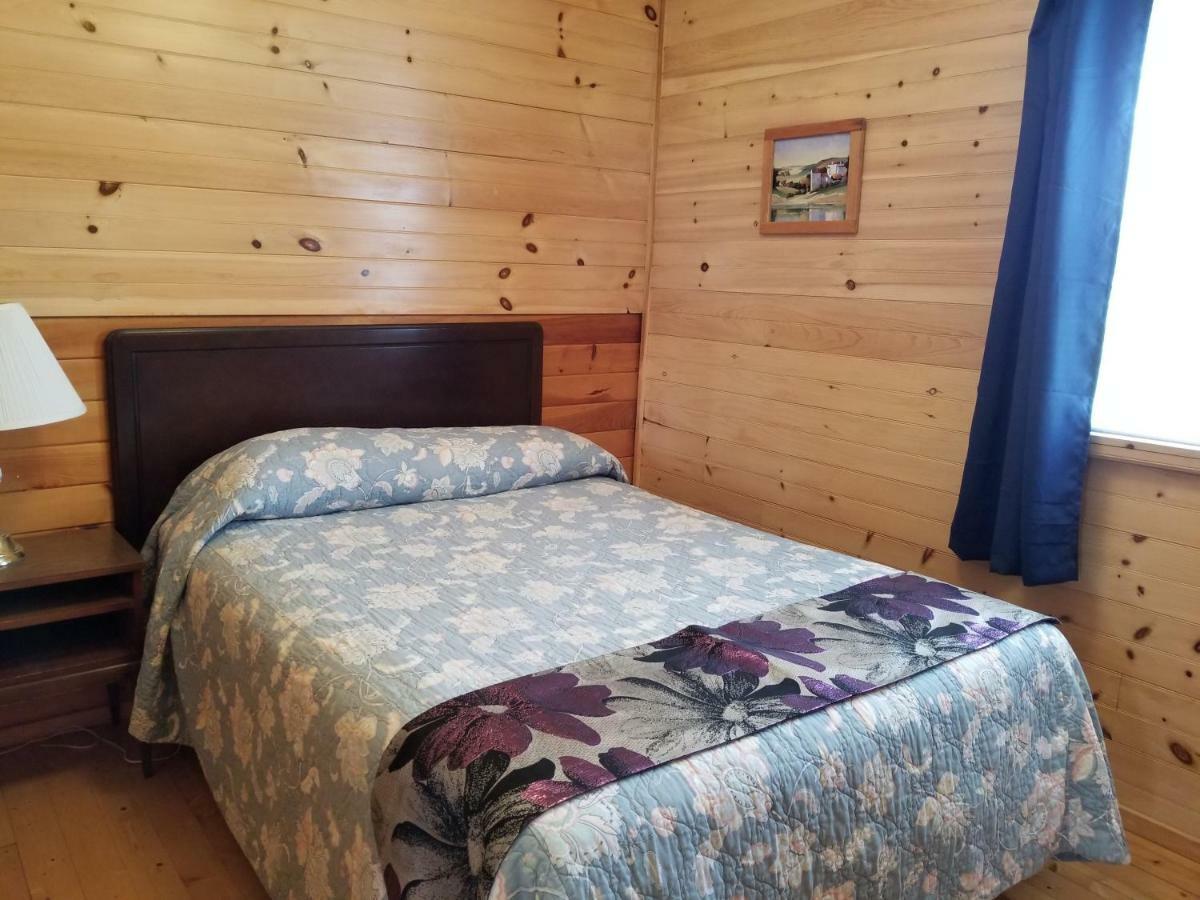 Blue Spruces Cottages Hampton Dış mekan fotoğraf